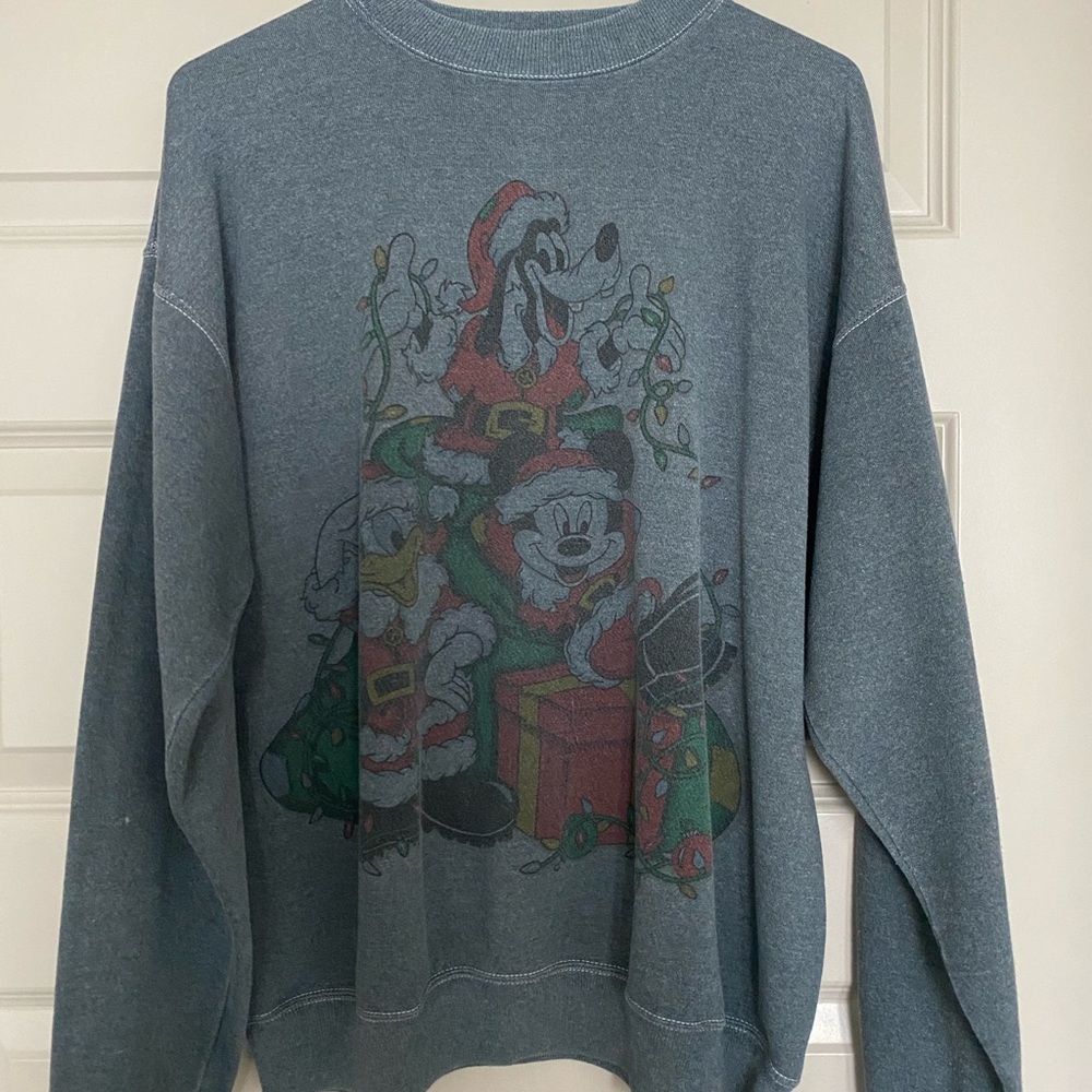 Mickey Mouse Christmas crew neck